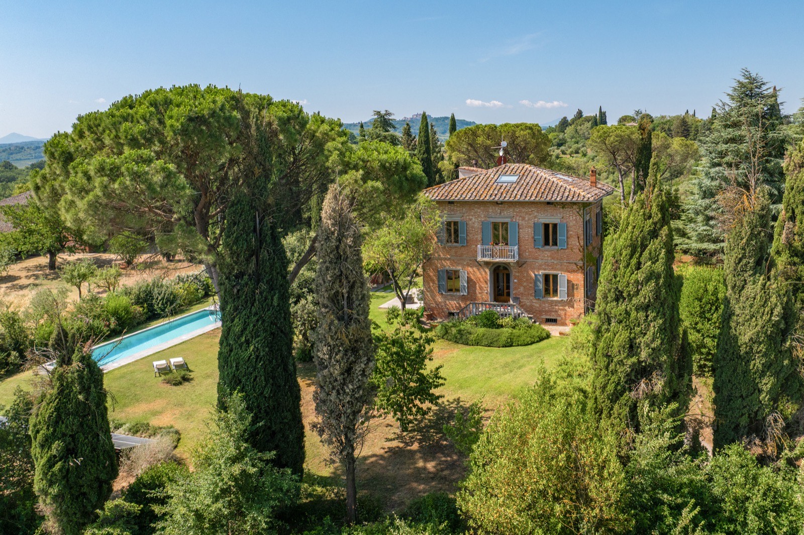 Villa Policiano with Pool near Montepulciano