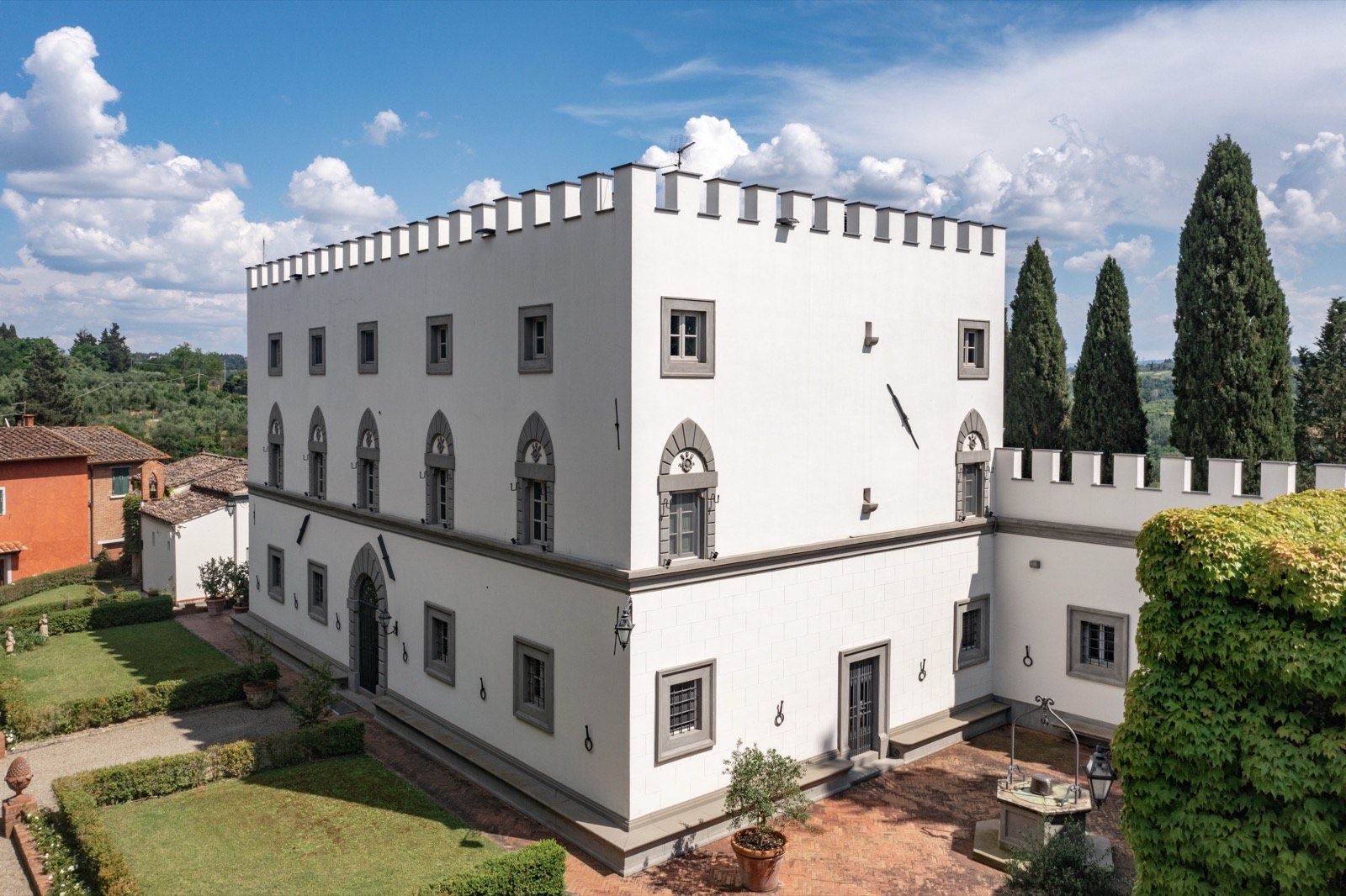Crenellated Villa and Hamlet near San Miniato