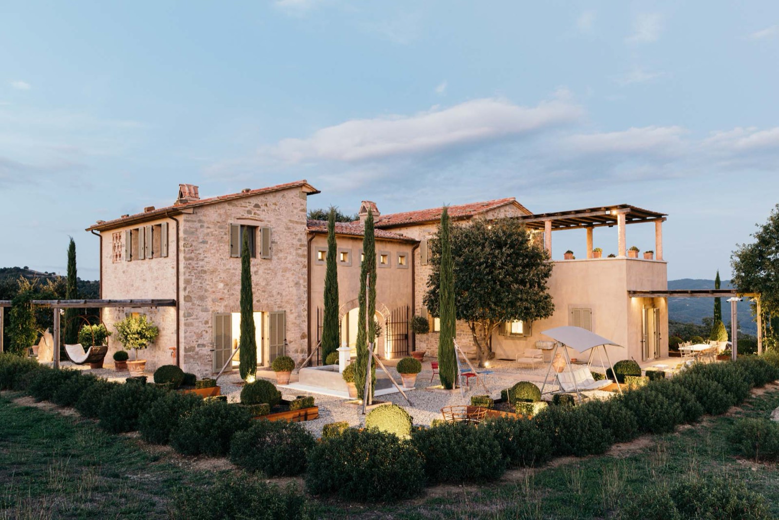 Luxury Turn-Key Villa with Lake View
